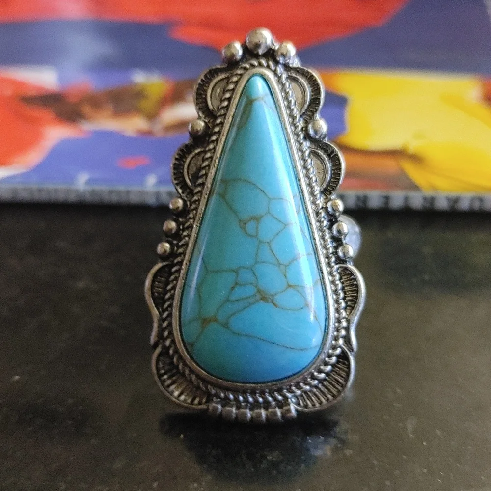 Ring - Picture 4 of 8